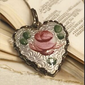 LAST CHANCE 🔥 Vintage Guilloche Rose Heart Small Pendant #9034